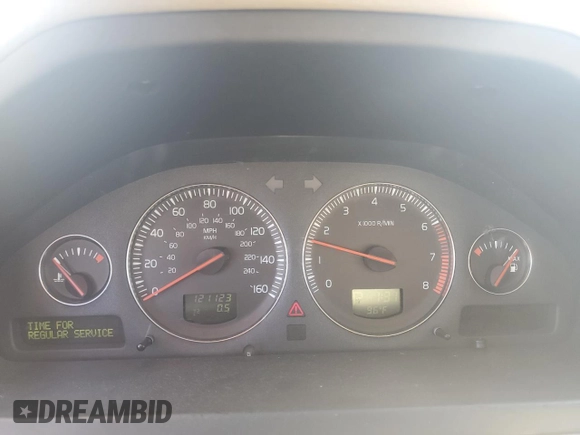 2004 Volvo XC90 with VIN YV1CZ91H541101461, listed as a Copart auction lot 49733545 with 121,123 mi miles and Clean title. Bid and sale history available at DreamBid. Image 9.