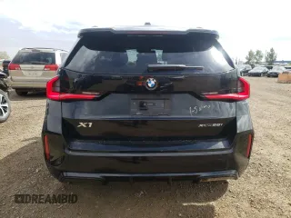 2023 BMW X1 xDrive28i z VIN WBX73EF08P5X91887, wystawiony jako Copart lot #68692424 z przebiegiem 15 971 mil mil oraz Tytuł czysty. Historia ofert i sprzedaży dostępna na DreamBid. Obrazek 6.