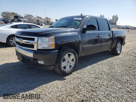 2008 Chevrolet Silverado 1500 1LT with VIN 2GCEC13J281190326, listed as a Copart auction lot 46140375 with 231,884 mi miles and Salvage Title. Bid and sale history available at DreamBid. Image 1.
