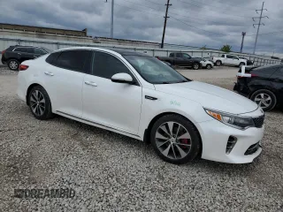 2016 Kia Optima SXL Turbo with VIN 5XXGV4L20GG037840, listed as a Copart auction lot 52806045 with 117,414 mi miles and Salvage title. Bid and sale history available at DreamBid. Image 4.