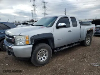 2010 Chevrolet Silverado 1500 LT with VIN 1GCSKSEA8AZ168241, listed as a Copart auction lot 84302704 with 157,334 mi miles and Salvage Title. Bid and sale history available at carsss.com. Image 1.
