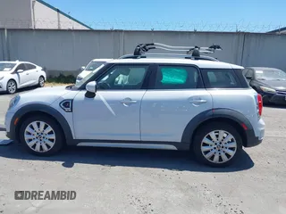 2019 MINI Countryman Cooper S with VIN WMZYT3C59K3J32727, listed as a IAAI auction lot 42328441 with Not provided miles and . Bid and sale history available at DreamBid. Image 13.
