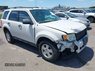2011 Ford Escape XLT z VIN 1FMCU9DG3BKB24876, wystawiony jako IAAI lot #42632258 z przebiegiem 164 761 mil mil oraz . Historia ofert i sprzedaży dostępna na DreamBid. Obrazek 1.