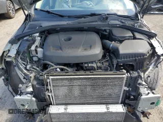 2017 Volvo S60 Inscription z VIN LYV402TK0HB151137, wystawiony jako Copart lot #55577435 z przebiegiem 67 066 mil mil oraz Szkody całkowita. Historia ofert i sprzedaży dostępna na DreamBid. Obrazek 11.