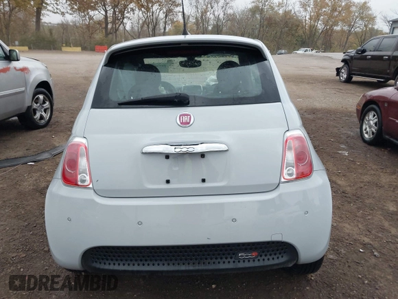 2017 FIAT 500e with VIN 3C3CFFGE1HT550018, listed as a IAAI auction lot 40730795 with 1 mi miles. Bid and sale history available at carsss.com. Image 16.