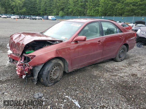 2004 Toyota Camry LE z VIN JTDBE32KX40273821, wystawiony jako Copart lot #58938275 z przebiegiem 153 096 mil mil oraz Szkoda całkowita • Salvage title. Historia ofert i sprzedaży dostępna na DreamBid. Obrazek 1.