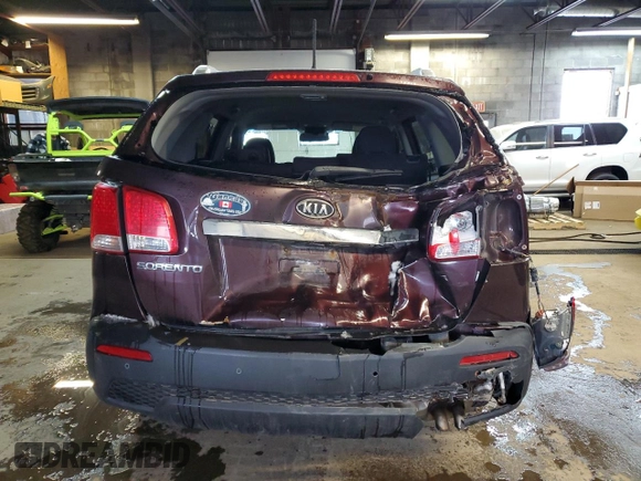 2011 Kia Sorento LX with VIN 5XYKT3A29BG139221, listed as a Copart auction lot 81924054 with 156,550 mi miles and Clean Title. Bid and sale history available at DreamBid. Image 6.