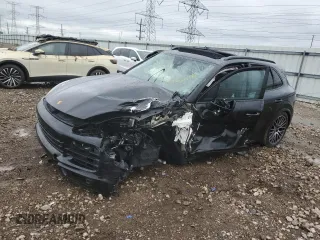 2022 Porsche Cayenne with VIN WP1AA2AY0NDA04582, listed as a Copart auction lot 57706945 with Not provided miles and Salvage title. Bid and sale history available at DreamBid. Image 1.