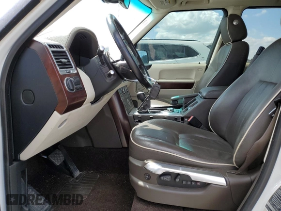 2011 Land Rover Range Rover HSE with VIN SALME1D49BA356829, listed as a Copart auction lot 56999045 with 101,768 mi miles and Clean title. Bid and sale history available at DreamBid. Image 7.