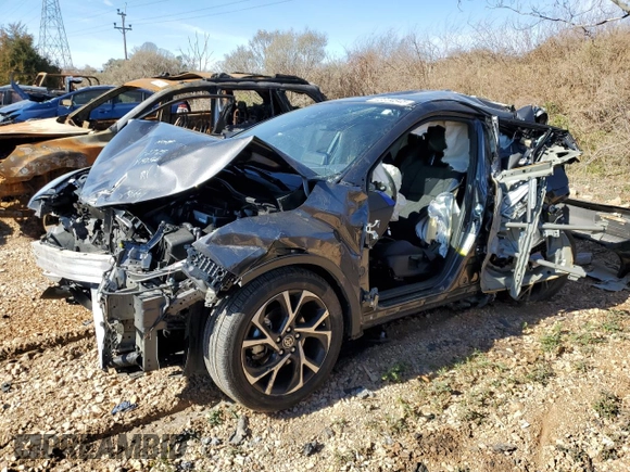 2022 Toyota C-HR XLE with VIN NMTKHMBX5NR140566, listed as a Copart auction lot 43204845 with Not Provided miles and Salvage Title. Bid and sale history available at DreamBid. Image 1.
