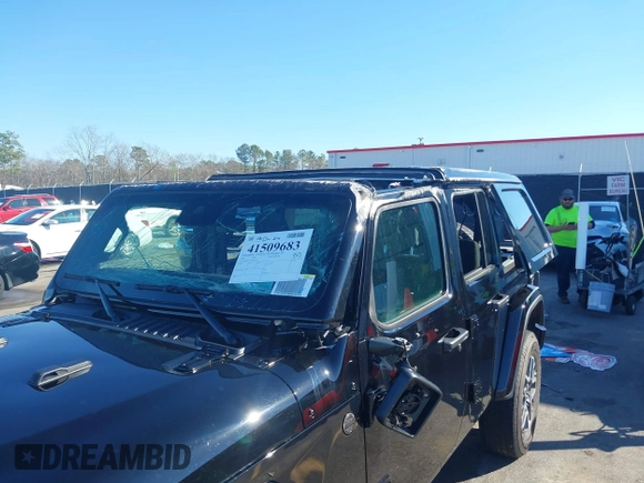 2025 Jeep Wrangler Sahara with VIN 1C4PJXEN1SW526548, listed as a IAAI auction lot 41509683 with 1,562 mi miles and . Bid and sale history available at DreamBid. Image 6.
