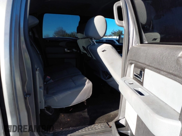 2014 Ford F-150 XL with VIN 1FTEW1CMXEKG10542, listed as a IAAI auction lot 41451418 with 172,636 mi miles. Bid and sale history available at carsss.com. Image 8.