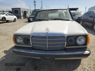1985 Mercedes-Benz 300 with VIN WDBAB33C5FA264693, listed as a Copart auction lot 47318655 with 241,531 mi miles and Clean Title. Bid and sale history available at DreamBid. Image 5.