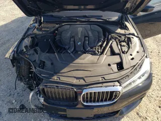 2017 BMW 7 Series 750i xDrive with VIN WBA7B0C55HG527046, listed as a Copart auction lot 41707455 with 15,947 mi miles and Salvage title. Bid and sale history available at DreamBid. Image 11.
