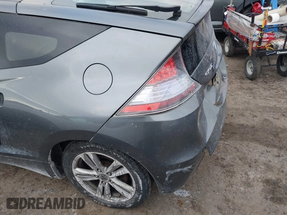 2013 Honda CR-Z with VIN JHMZF1D40DS001277, listed as a IAAI auction lot 41352871 with 81,423 mi miles. Bid and sale history available at carsss.com. Image 6.