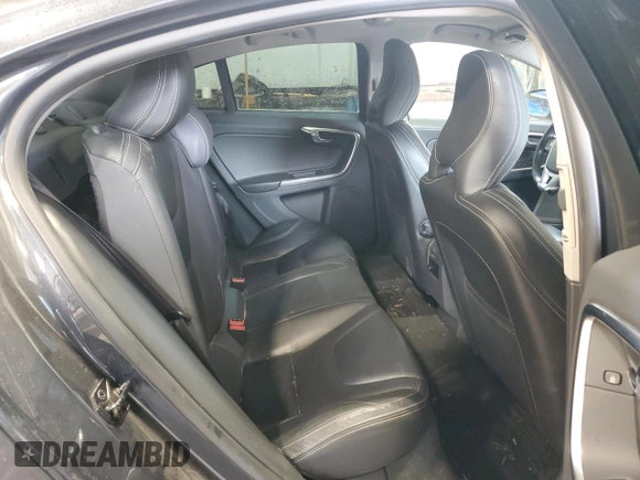 2012 Volvo S60 T6 z VIN YV1902FH9C2102416, wystawiony jako Copart lot #57523275 z przebiegiem 92 711 mil mil oraz Szkoda całkowita • Salvage title. Historia ofert i sprzedaży dostępna na DreamBid. Obrazek 10.