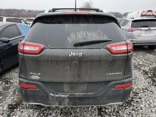 2017 Jeep Cherokee Limited z VIN 1C4PJMDB7HW512135, wystawiony jako Copart lot #44353895 z przebiegiem 153 674 mil mil oraz Szkoda całkowita • Salvage title. Historia ofert i sprzedaży dostępna na DreamBid. Obrazek 6.