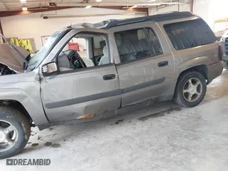 2005 Chevrolet TrailBlazer LS with VIN 1GNET16S556122439, listed as a IAAI auction lot 40012893 with 244,922 mi miles. Bid and sale history available at carsss.com. Image 13.