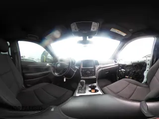 2018 Jeep Grand Cherokee Laredo E with VIN 1C4RJEAG2JC402812, listed as a IAAI auction lot 41439871 with 114,535 mi miles. Bid and sale history available at carsss.com. Image 19.