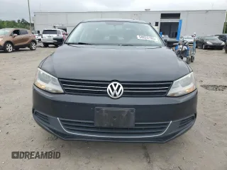2014 Volkswagen Jetta TDI w/Premium with VIN 3VWLL7AJ0EM307240, listed as a Copart auction lot 59022185 with 104,600 mi miles and Salvage title. Bid and sale history available at DreamBid. Image 5.