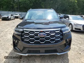 2025 Ford Explorer with VIN 1FMWK7HC1SGB97312, listed as a Copart auction lot 59141115 with 4 mi miles and Salvage title. Bid and sale history available at DreamBid. Image 5.