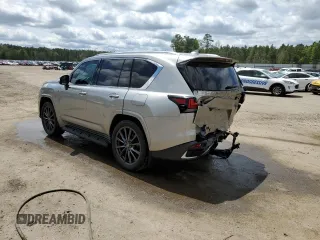 2023 Lexus LX 600 F Sport z VIN JTJMB7CX1P4016737, wystawiony jako Copart lot #50453333 z przebiegiem 2 083 mil mil oraz . Historia ofert i sprzedaży dostępna na DreamBid. Obrazek 2.