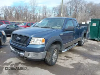 2005 Ford F-150 XLT with VIN 1FTPX14555FA52444, listed as a IAAI auction lot 41604545 with 209,297 mi miles. Bid and sale history available at carsss.com. Image 2.