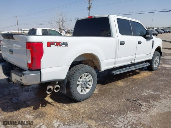 2019 Ford Super Duty F-250 SRW XL with VIN 1FT7W2BT2KEC10637, listed as a IAAI auction lot 41926269 with 212,680 mi miles. Bid and sale history available at carsss.com. Image 4.