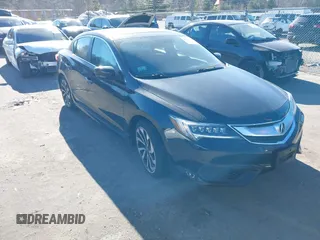 2018 Acura ILX Special Edition with VIN 19UDE2F46JA001322, listed as a IAAI auction lot 41750319 with 70,110 mi miles. Bid and sale history available at carsss.com. Image 1.