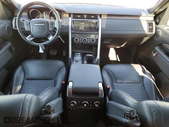 2017 Land Rover Discovery HSE with VIN SALRRBBV0HA028297, listed as a Copart auction lot 82135784 with 110,011 mi miles and Clean Title. Bid and sale history available at DreamBid. Image 8.