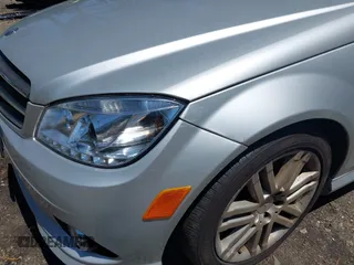 2008 Mercedes-Benz C 300 Sport with VIN WDDGF81X08F117289, listed as a IAAI auction lot 42564147 with 174,162 mi miles and . Bid and sale history available at DreamBid. Image 12.
