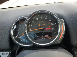 2020 MINI Countryman Cooper S with VIN WMZYX1C00L3L48187, listed as a Copart auction lot 65035964 with 25,631 mi miles and Salvage Title. Bid and sale history available at carsss.com. Image 9.