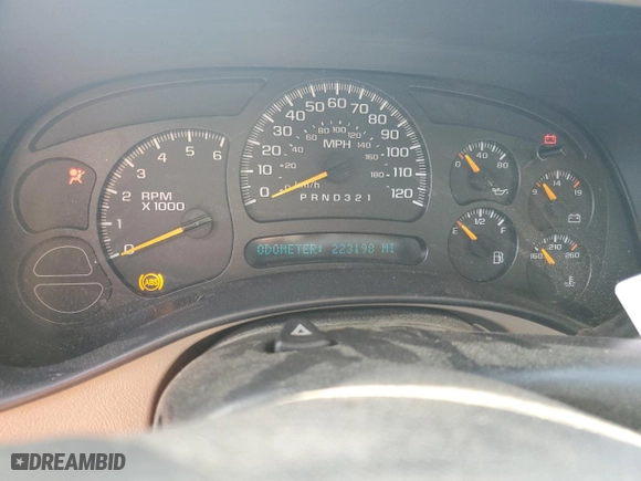2006 Chevrolet Avalanche LT with VIN 3GNEC12ZX6G232244, listed as a Copart auction lot 45205075 with 223,198 mi miles and Salvage Title. Bid and sale history available at carsss.com. Image 9.