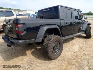 2022 Jeep Gladiator Overland with VIN 1C6HJTFGXNL103946, listed as a Copart auction lot 55928083 with 6,444 mi miles. Bid and sale history available at carsss.com. Image 3.