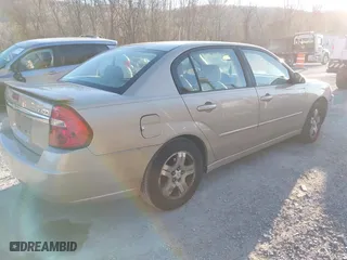 2005 Chevrolet Malibu LT with VIN 1G1ZU548X5F327236, listed as a IAAI auction lot 40928712 with 193,687 mi miles. Bid and sale history available at carsss.com. Image 4.