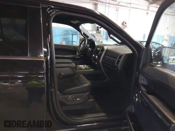 2018 Ford Expedition Max XLT with VIN 1FMJK1JT6JEA05796, listed as a IAAI auction lot 42319984 with 428,780 mi miles and . Bid and sale history available at DreamBid. Image 5.