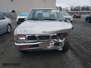 1993 Nissan Trucks 2WD with VIN 1N6SD16S9PC308706, listed as a Copart auction lot 77134644 with 141,834 mi miles and Salvage Title. Bid and sale history available at carsss.com. Image 5.