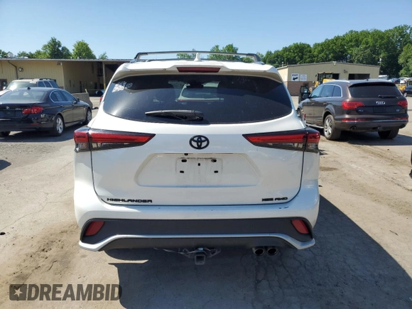 2021 Toyota Highlander XSE with VIN 5TDLZRBH3MS141044, listed as a Copart auction lot 61994305 with 110,099 mi miles and Salvage title. Bid and sale history available at DreamBid. Image 6.