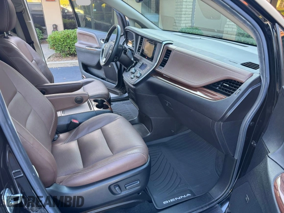 2017 Toyota Sienna XLE Auto Access Seat с VIN 5TDYZ3DC6HS850223, выставлен на аукционе Copart как лот 62039325 с пробегом 46 278 миль миль и Списание • Salvage title. История ставок и продаж доступна на DreamBid. Изображение 5.