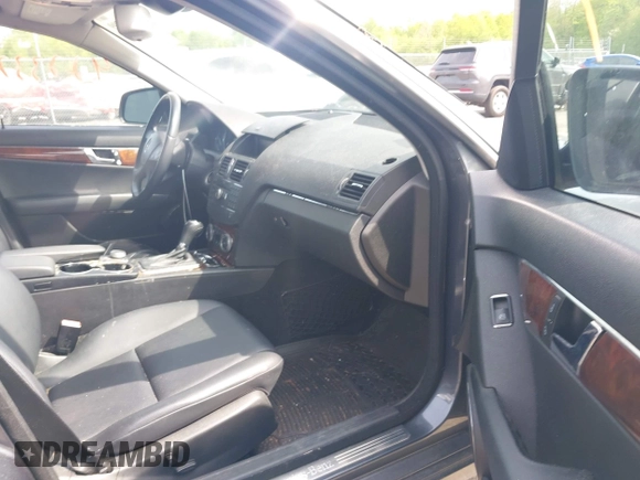 2008 Mercedes-Benz C 300 Sport with VIN WDDGF81X38F055211, listed as a IAAI auction lot 42233709 with 132,300 mi miles and . Bid and sale history available at DreamBid. Image 5.