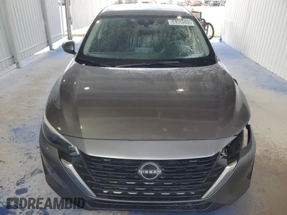 2025 Nissan Sentra S z VIN 3N1AB8BV1SY228929, wystawiony jako Copart lot #58368595 z przebiegiem 11 772 mil mil oraz Czysty tytuł • Clean title. Historia ofert i sprzedaży dostępna na DreamBid. Obrazek 5.