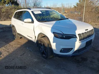 2019 Jeep Cherokee Latitude Plus with VIN 1C4PJLLN3KD286488, listed as a IAAI auction lot 41442153 with 100,386 mi miles. Bid and sale history available at carsss.com. Image 1.