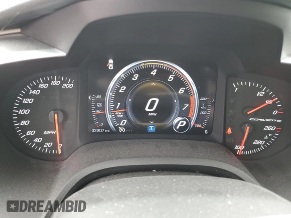 2017 Chevrolet Corvette 1LT with VIN 1G1YB2D78H5110592, listed as a Copart auction lot 67880174 with 33,207 mi miles and Salvage Title. Bid and sale history available at carsss.com. Image 9.