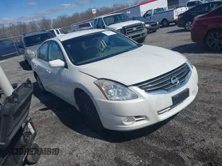 2011 Nissan Altima 2.5 S with VIN 1N4AL2AP9BN450955, listed as a IAAI auction lot 41813874 with 240,340 mi miles. Bid and sale history available at carsss.com. Image 1.