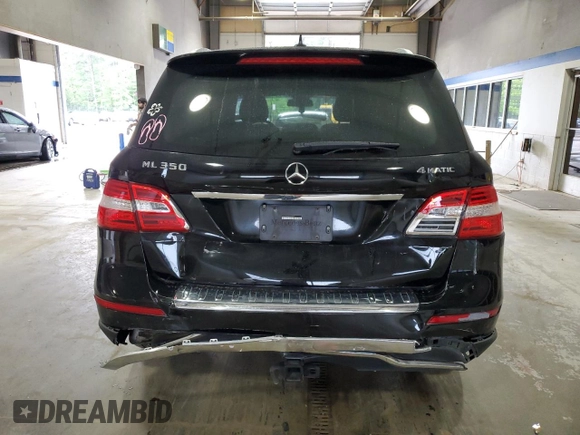 2015 Mercedes-Benz M 350 z VIN 4JGDA5HB0FA590281, wystawiony jako Copart lot #57251195 z przebiegiem 165 116 mil mil oraz Szkoda całkowita • Salvage title. Historia ofert i sprzedaży dostępna na DreamBid. Obrazek 6.