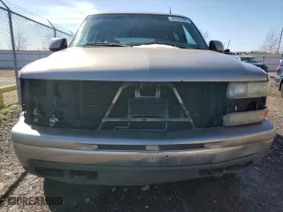 2002 Chevrolet Tahoe LT with VIN 1GNEC13Z72R201512, listed as a Copart auction lot 87957605 with 268,626 mi miles and Salvage Title. Bid and sale history available at carsss.com. Image 5.