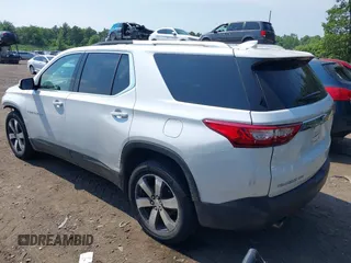 2018 Chevrolet Traverse LT Leather with VIN 1GNEVHKWXJJ225035, listed as a IAAI auction lot 39736687 with 89,973 mi miles. Bid and sale history available at carsss.com. Image 3.
