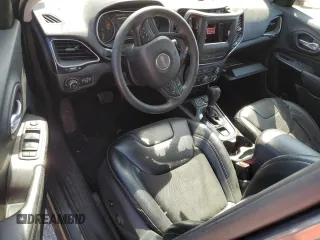 2020 Jeep Cherokee Latitude Plus с VIN 1C4PJLLB6LD545739, выставлен на аукционе Copart как лот 48554055 с пробегом 68 857 миль миль и Списание • Salvage title. История ставок и продаж доступна на DreamBid. Изображение 8.