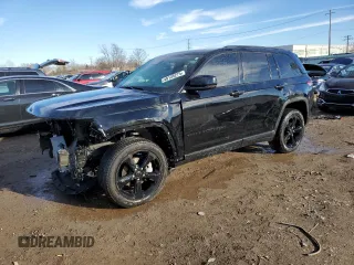 2023 Jeep Grand Cherokee Limited z VIN 1C4RJHBGXPC575275, wystawiony jako Copart lot #48135275 z przebiegiem 15 986 mil mil oraz Szkoda całkowita • Salvage title. Historia ofert i sprzedaży dostępna na DreamBid. Obrazek 1.