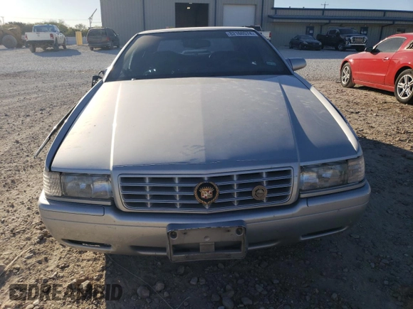 2000 Cadillac Eldorado Touring with VIN 1G6ET1295YU145248, listed as a Copart auction lot 82160574 with 87,294 mi miles and Salvage Title. Bid and sale history available at DreamBid. Image 5.